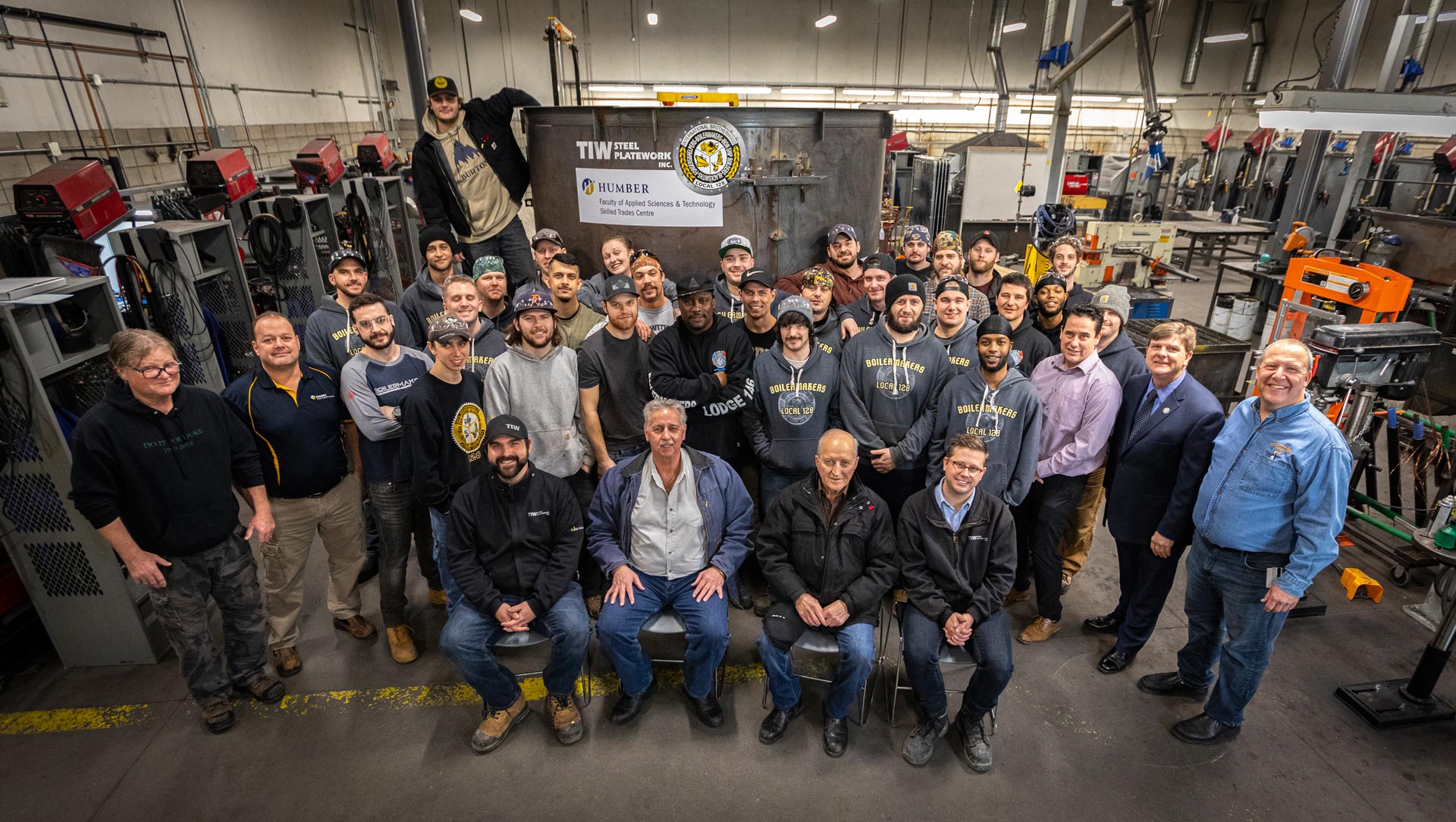 humber-college-tiw-steel-platework-boilermaker-tank-donation-group-shot-1